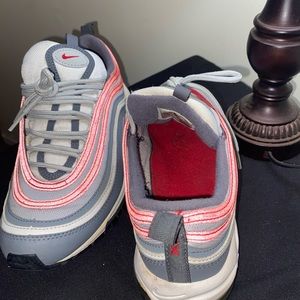 Nike Air Max size 7 women Red/grey